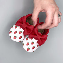 Load image into Gallery viewer, Strawberry BOW